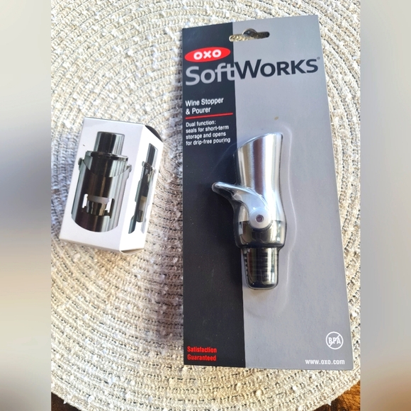OXO SoftWorks Wine Stopper & Pourer + Champagne Pressure Pop Stopper NEW - Picture 1 of 5